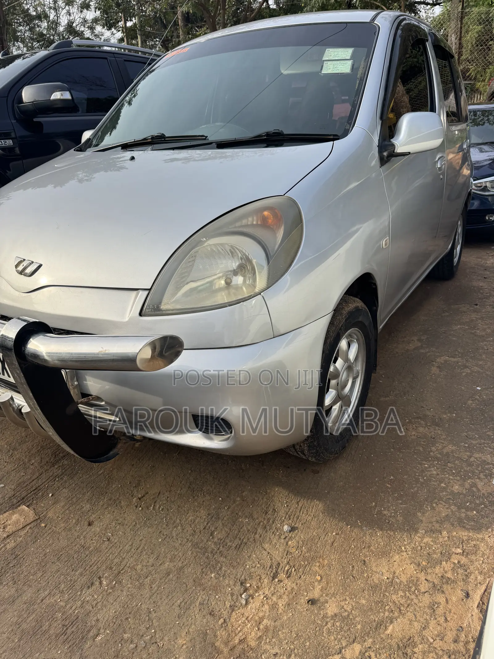 Toyota Fun Cargo 2001 Silver