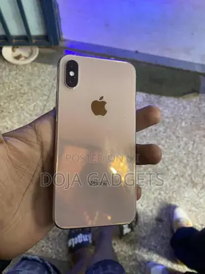 Apple iPhone XS 64 GB Rose Gold