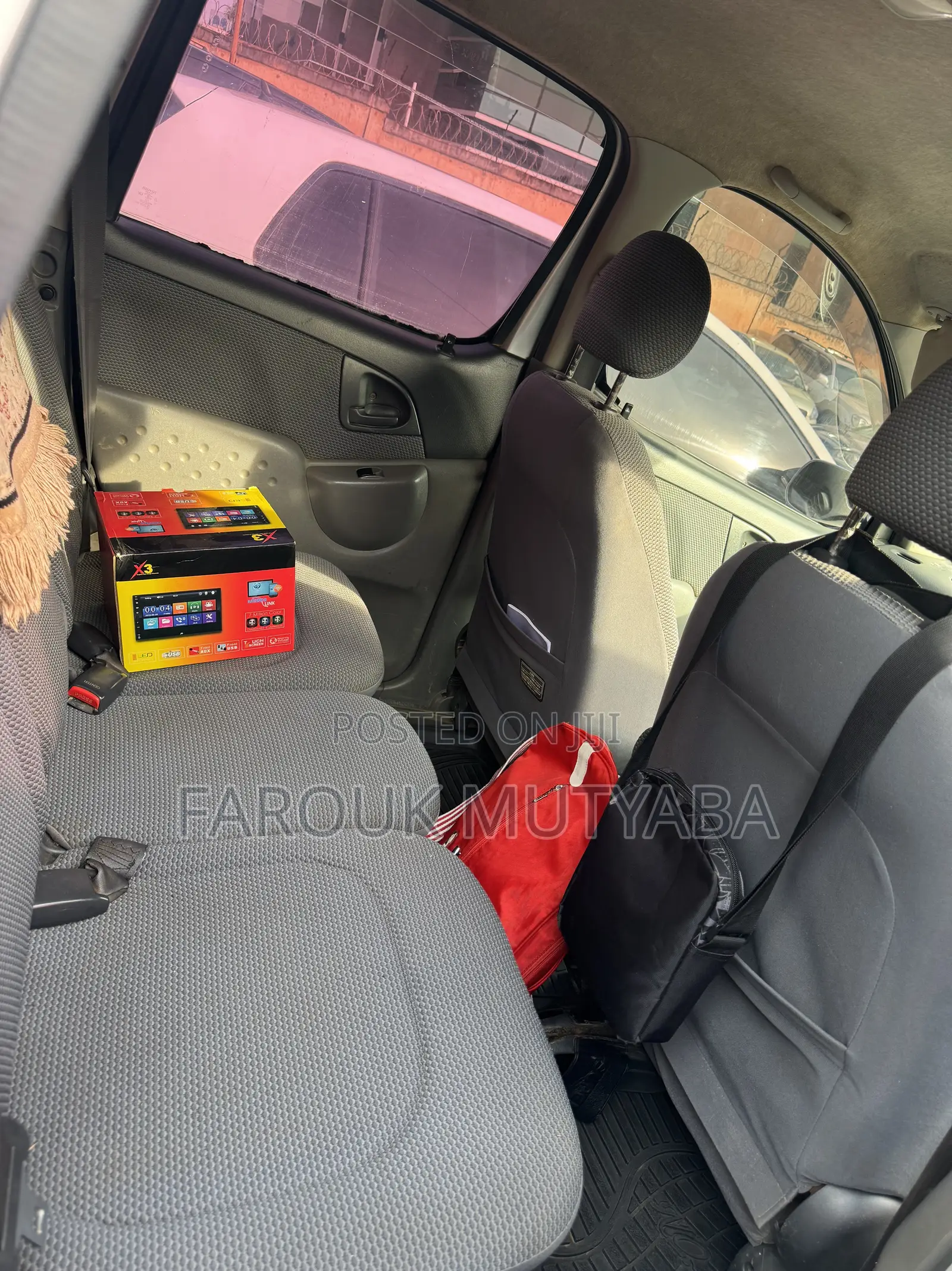 Toyota Fun Cargo 2001 Silver