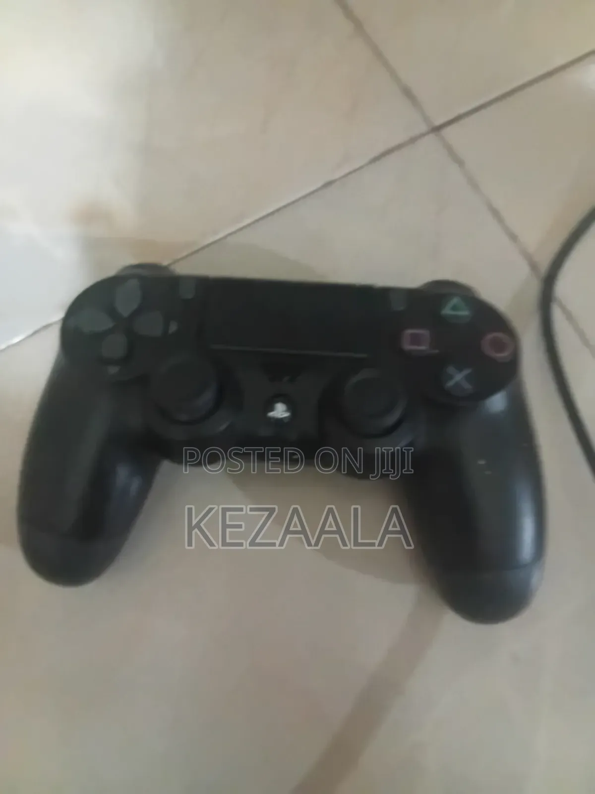 PS4 Controller