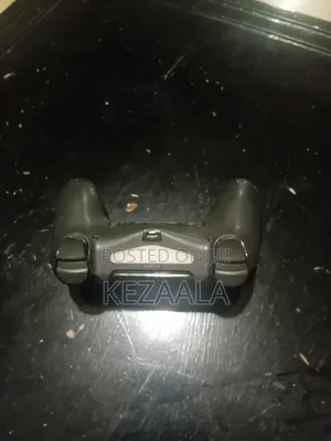 PS4 Controller