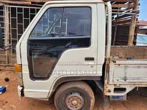 Isuzu  Elfu 4JB1