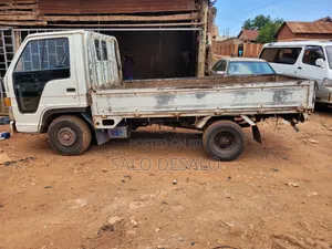 Isuzu  Elfu 4JB1