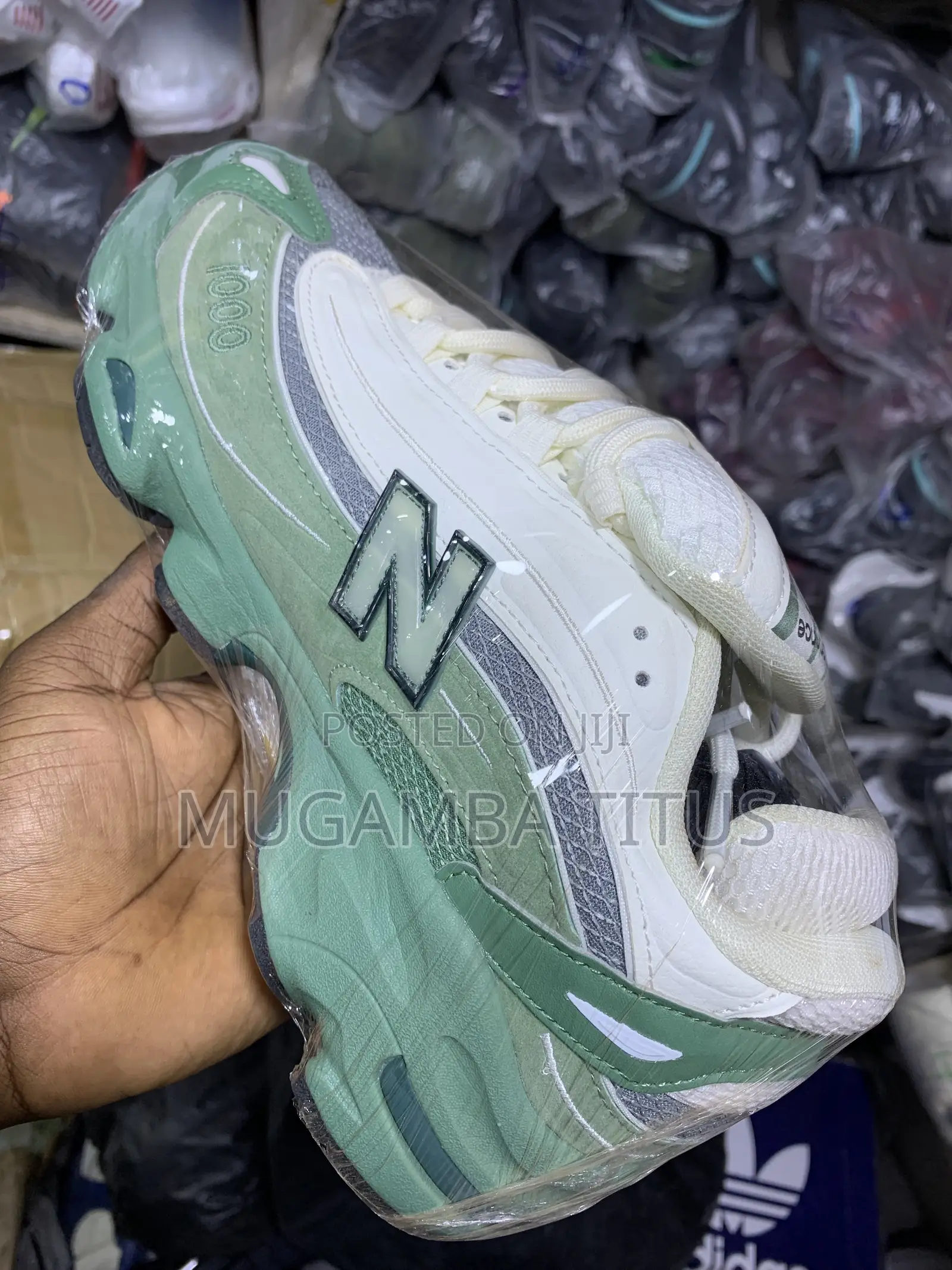 New Balance 1000
