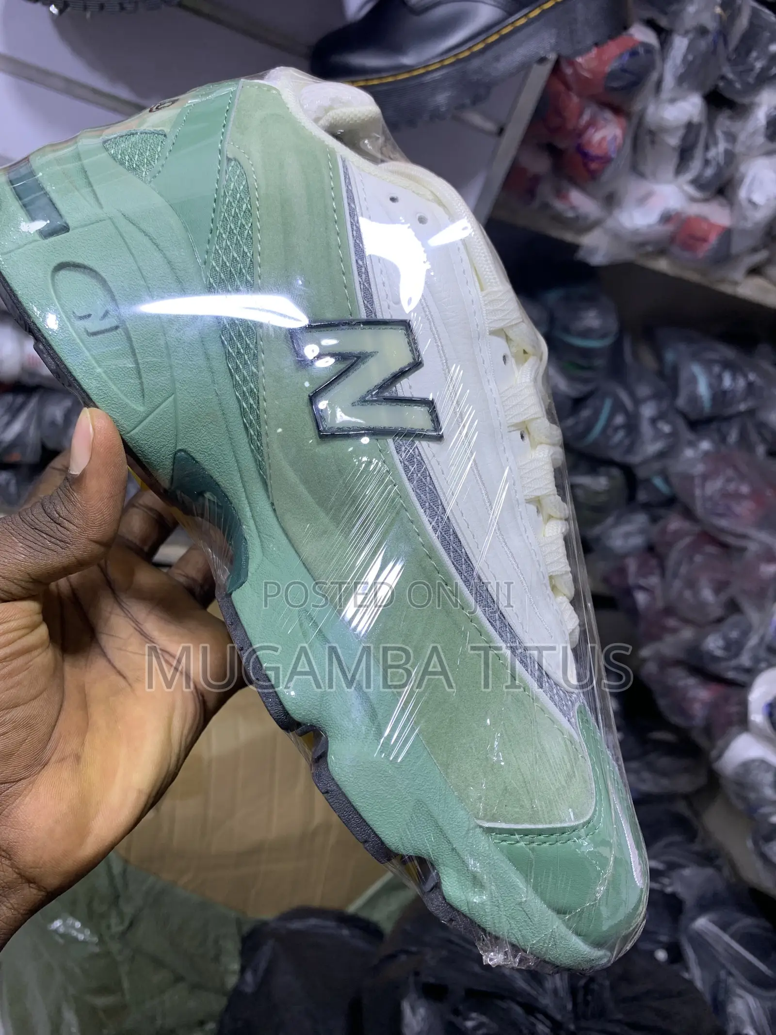 New Balance 1000