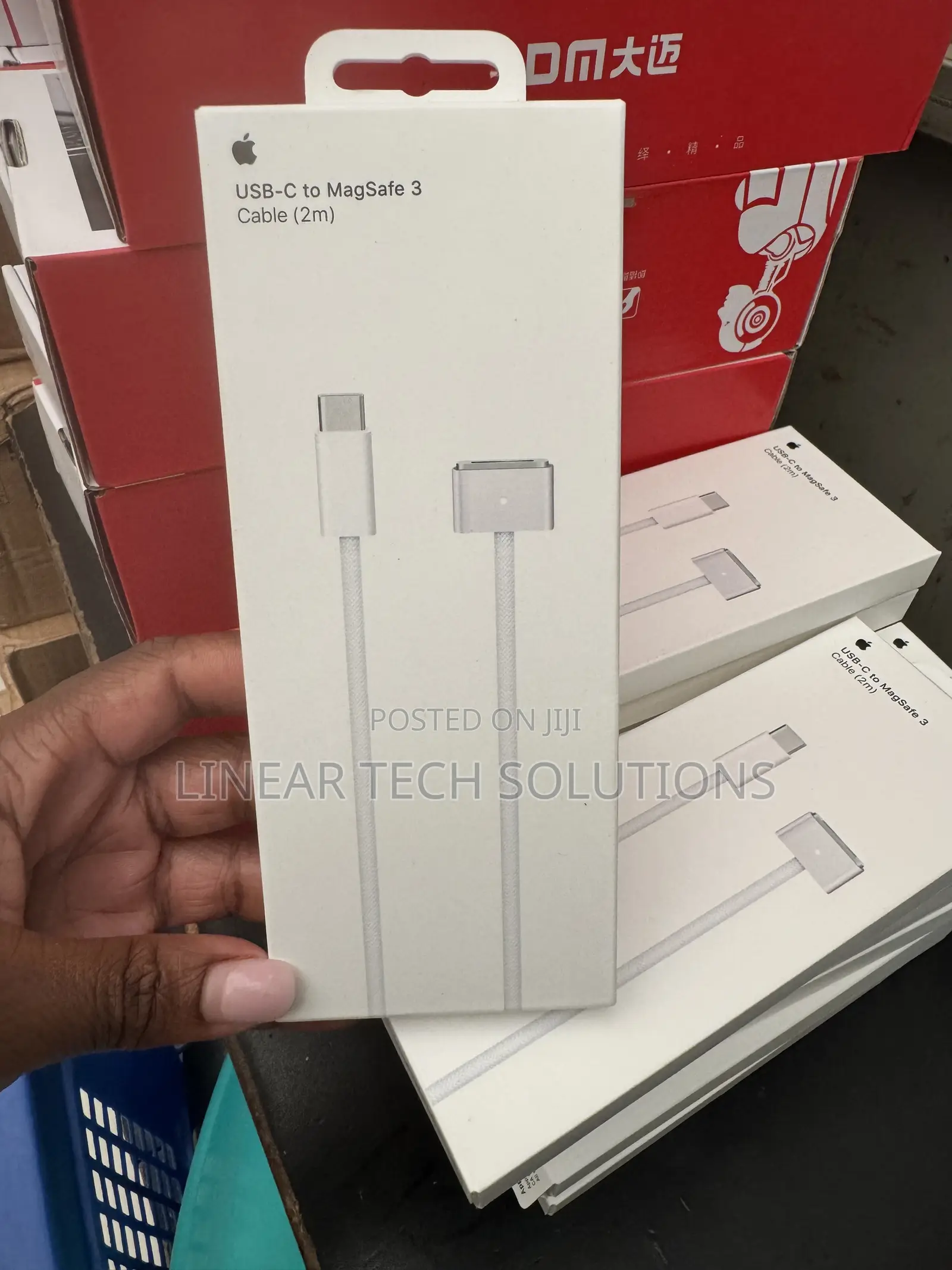 Apple USB-C to Magsafe 3 Cable (2m)