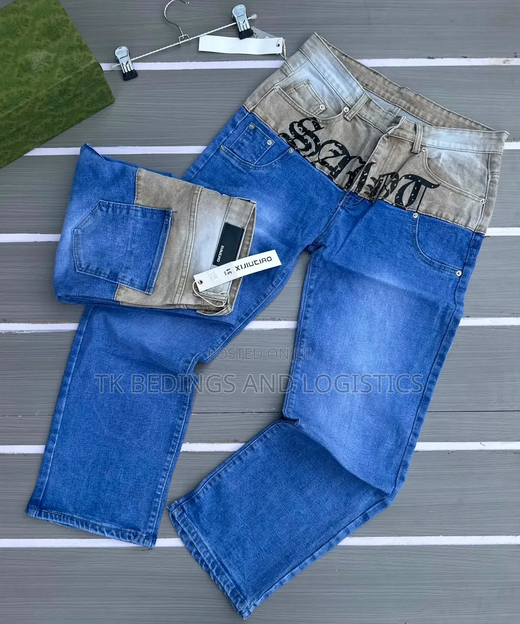 Double Printed Baggy Jeans.