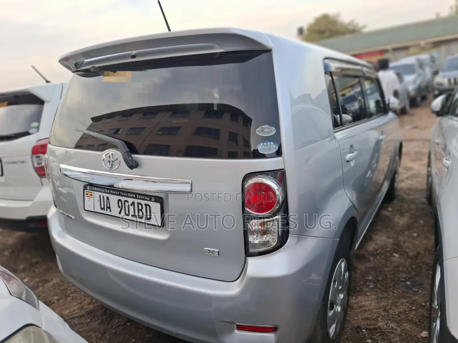 Toyota Corolla Rumion 2011 Silver