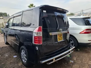 Toyota Noah 2009 Black