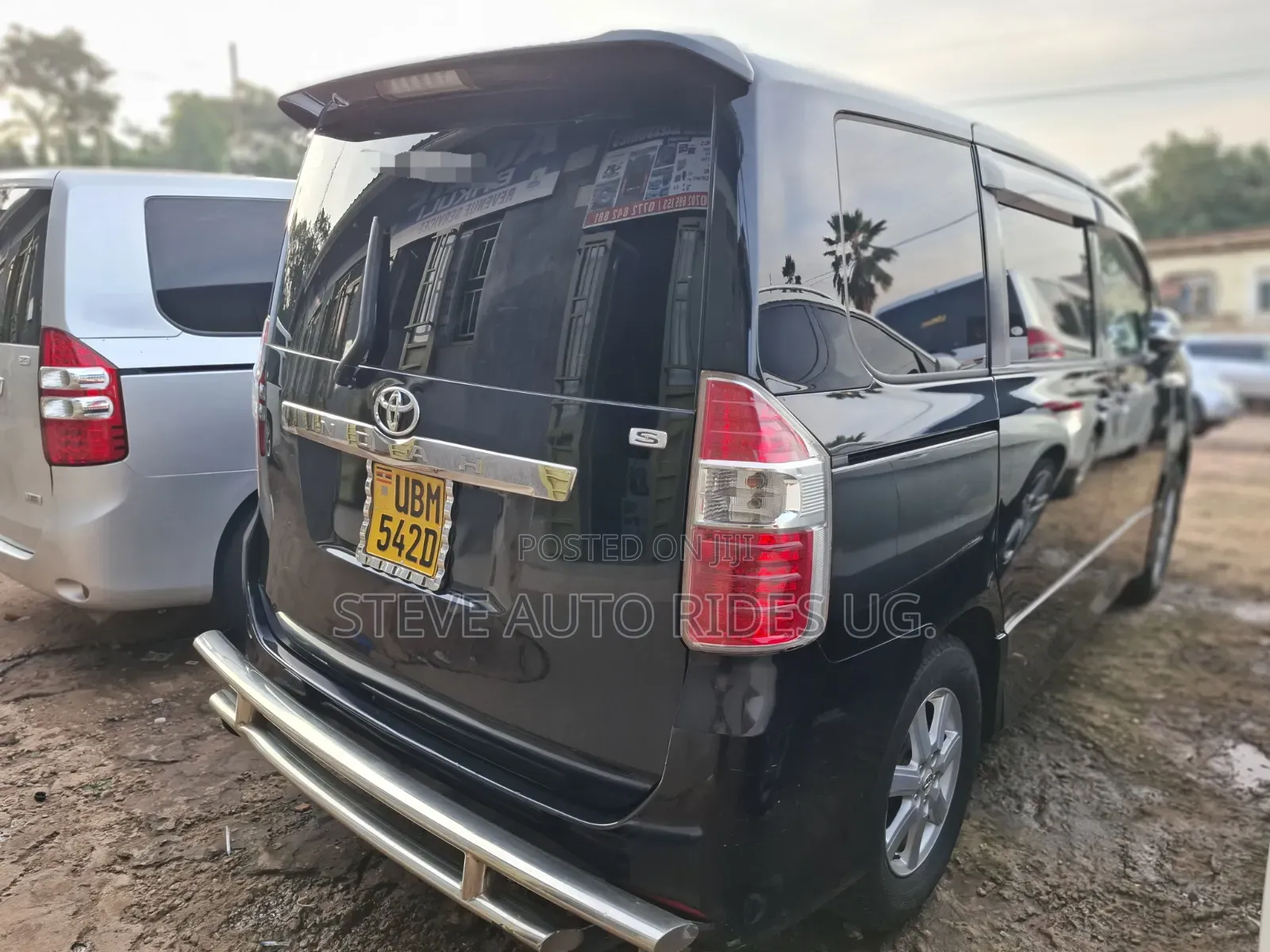 Toyota Noah 2009 Black