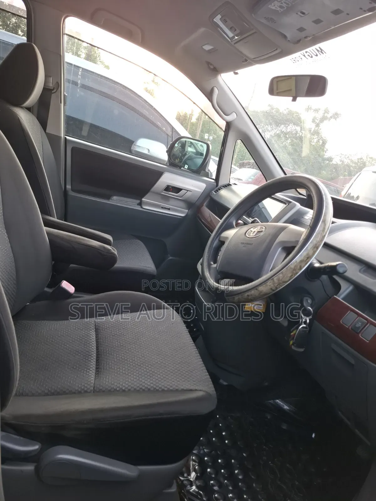 Toyota Noah 2009 Black