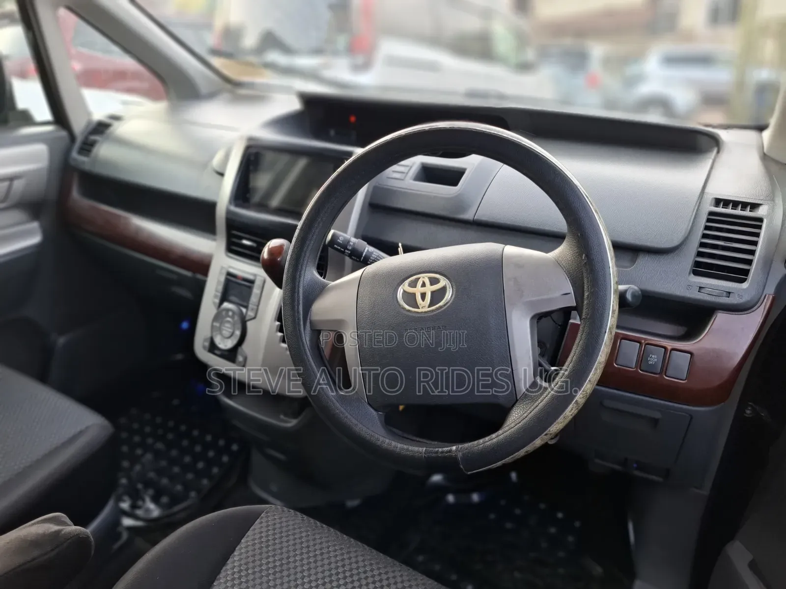 Toyota Noah 2009 Black