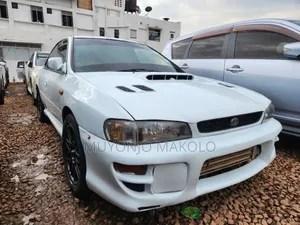 Subaru Impreza 2000 White