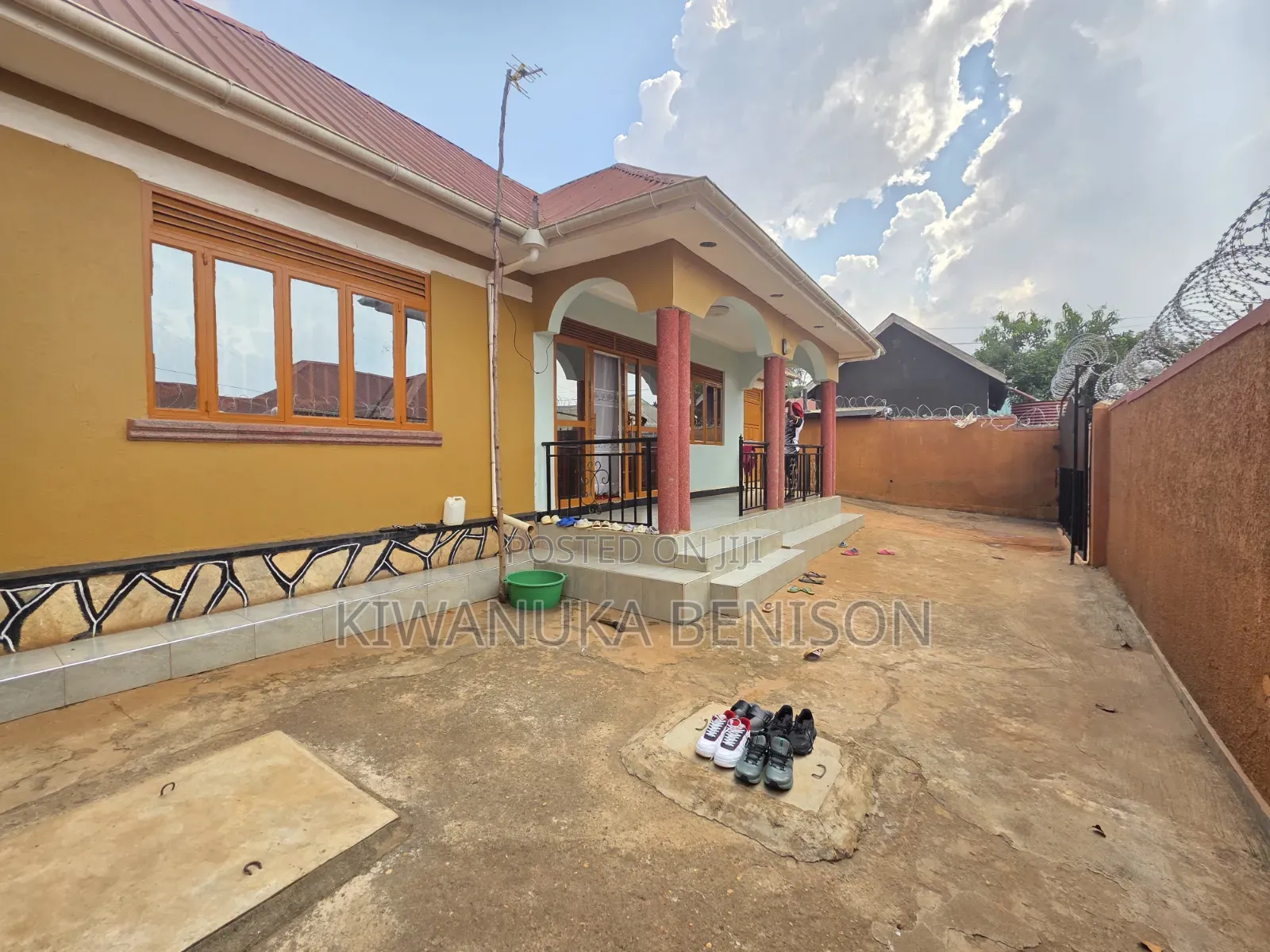 3bdrm House in Bulenga, Central Division for sale