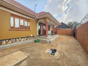 3bdrm House in Bulenga, Central Division for sale