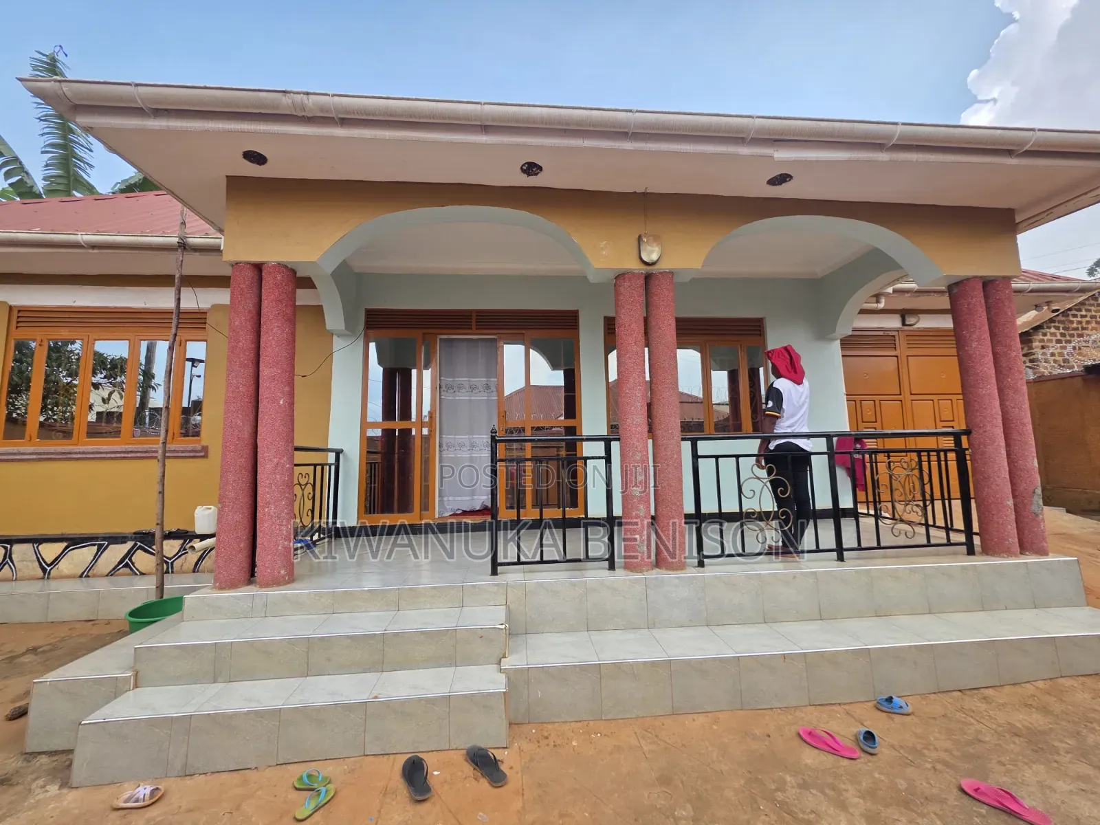 3bdrm House in Bulenga, Central Division for sale