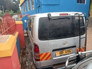 Toyota HiAce 2007 Silver
