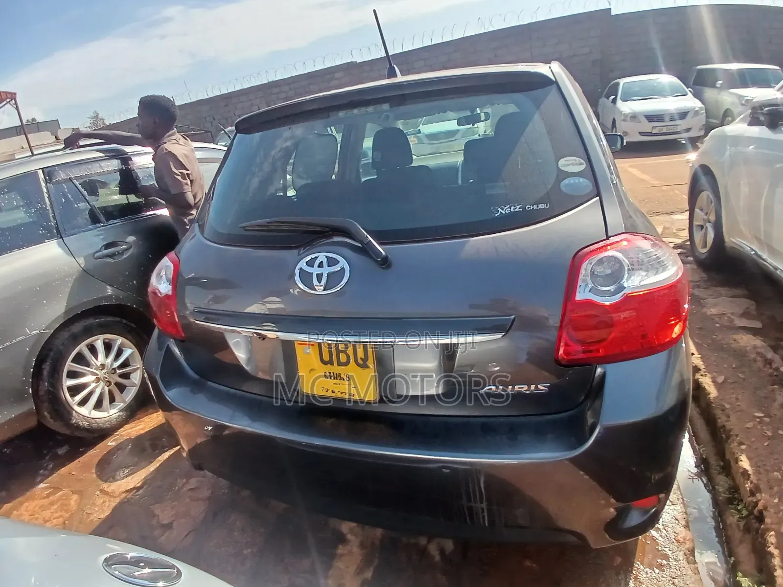 Toyota Auris 2011 Gray