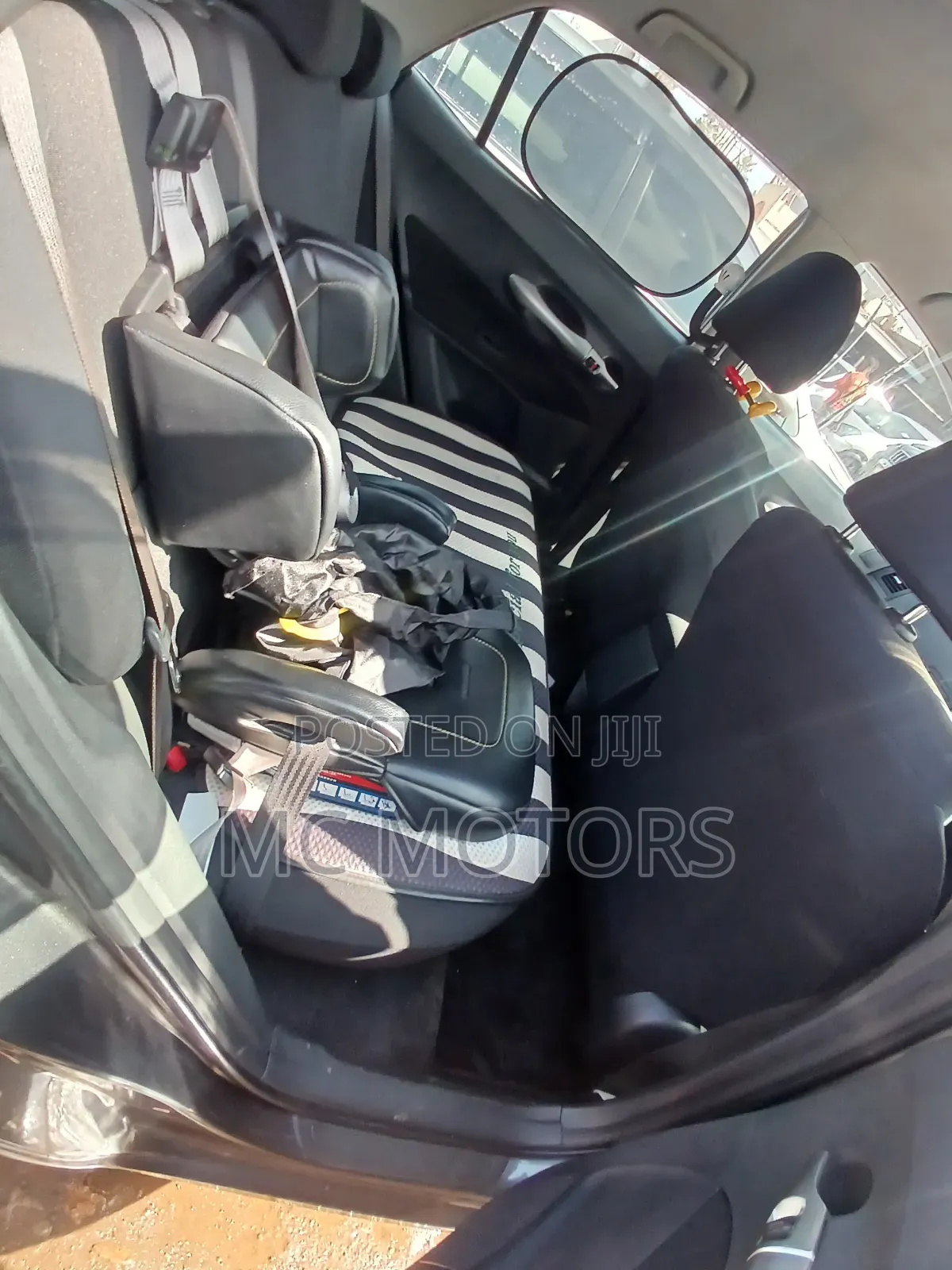 Toyota Auris 2011 Gray