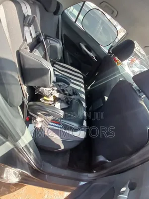 Toyota Auris 2011 Gray