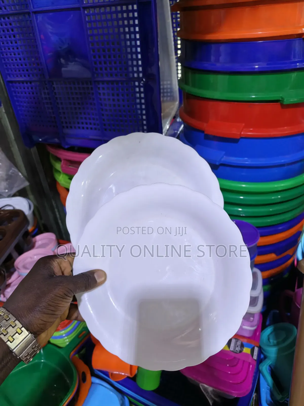 Waved Edge Plastic Plates Plastic Plates 12pcs