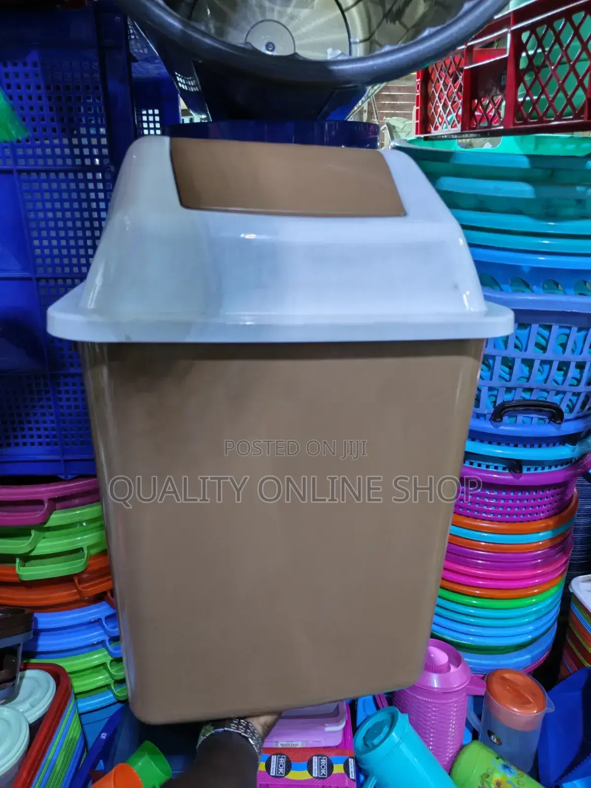 40litres Plastic Dust Plastic Swing Bin