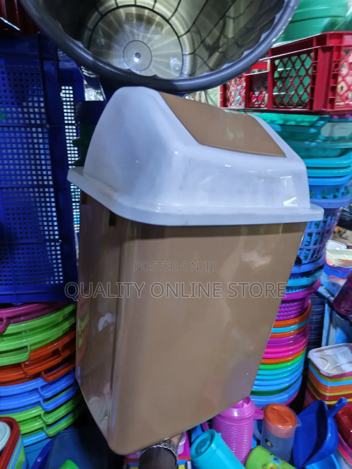 40litres Plastic Dust Plastic Swing Bin