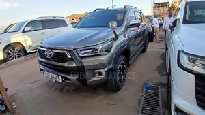 Toyota Hilux 2018 Gray