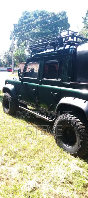 Land Rover Defender 2002 Green