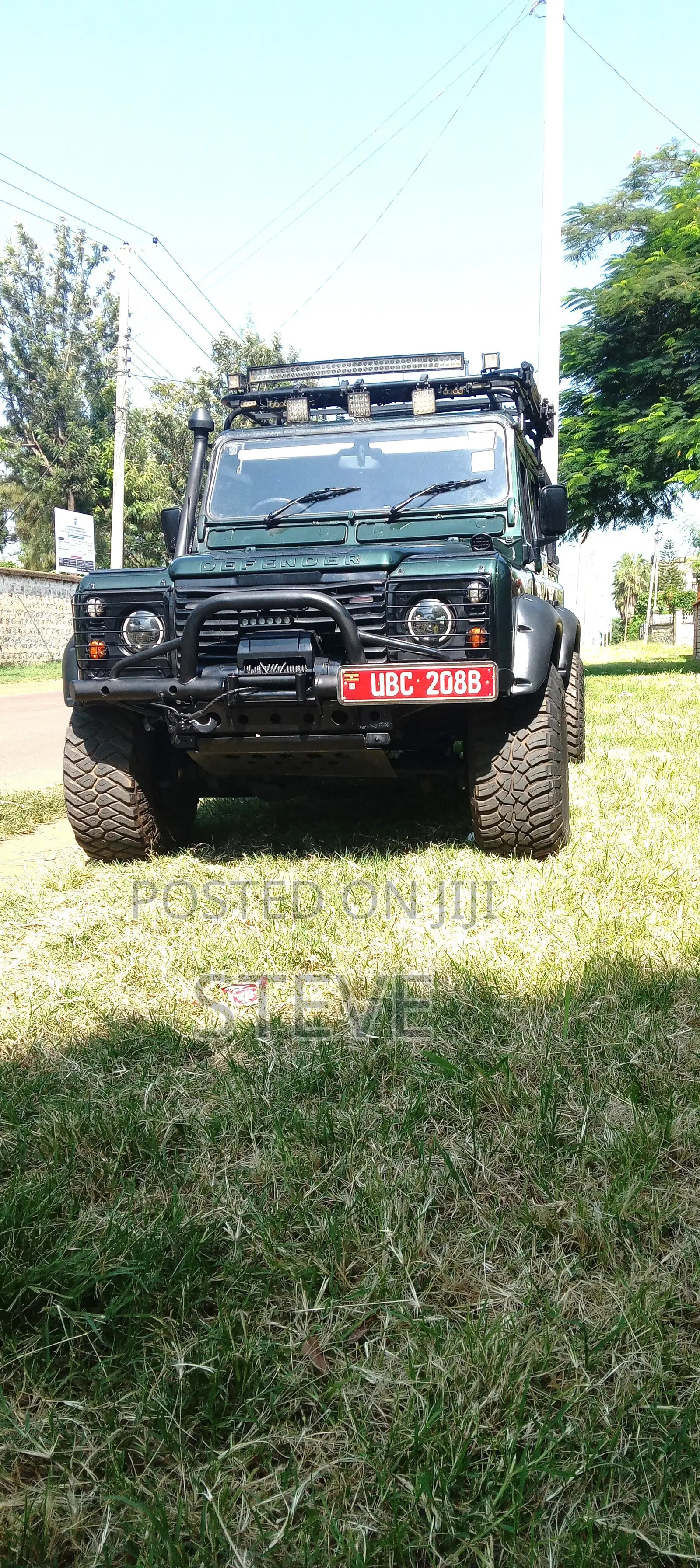 Land Rover Defender 2002 Green