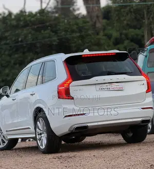Volvo XC90 Plug-In Hybrid T8 AWD Core 7-Seater 2025 White