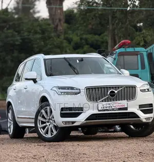 Volvo XC90 Plug-In Hybrid T8 AWD Core 7-Seater 2025 White