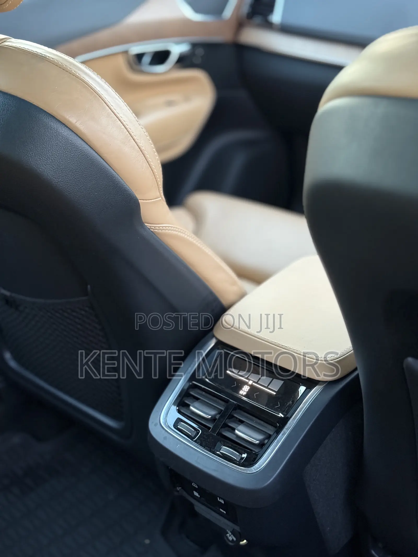 Volvo XC90 Plug-In Hybrid T8 AWD Core 7-Seater 2025 White