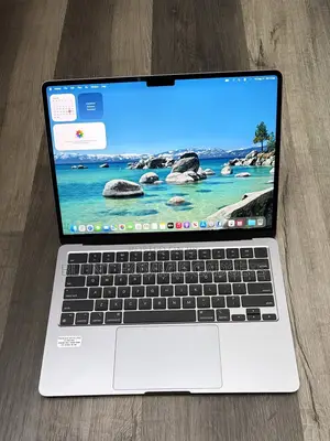 Laptop Apple MacBook Air 2022 M2 8GB Apple M2 HDD+SSD 512GB
