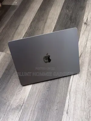 Laptop Apple MacBook Air 2022 M2 8GB Apple M2 HDD+SSD 512GB