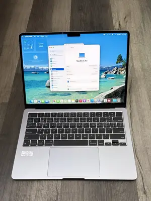 Laptop Apple MacBook Air 2022 M2 8GB Apple M2 HDD+SSD 512GB