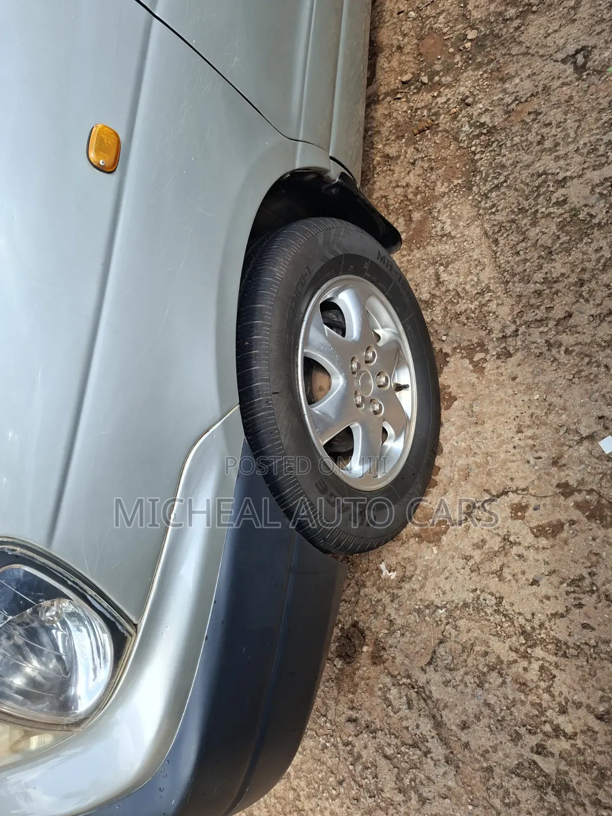 Toyota Noah 2001 Gray
