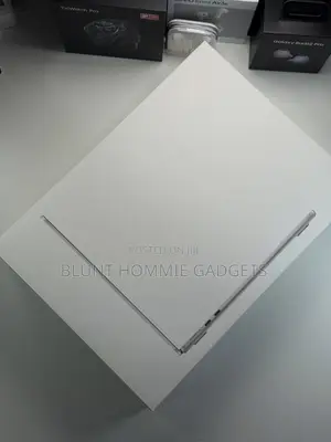 New Laptop Apple MacBook Air 2026 M5 16GB Apple M5 HDD+SSD 500GB