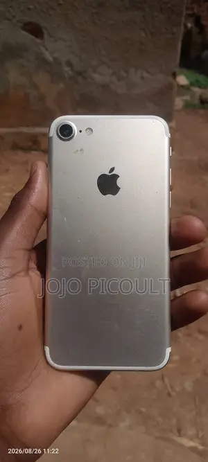 Apple iPhone 7 32 GB Gold