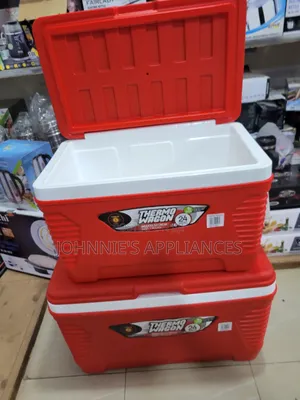 2pics  Thermo Wagon Insulated Ice Cooler Box ,62 $ 32L