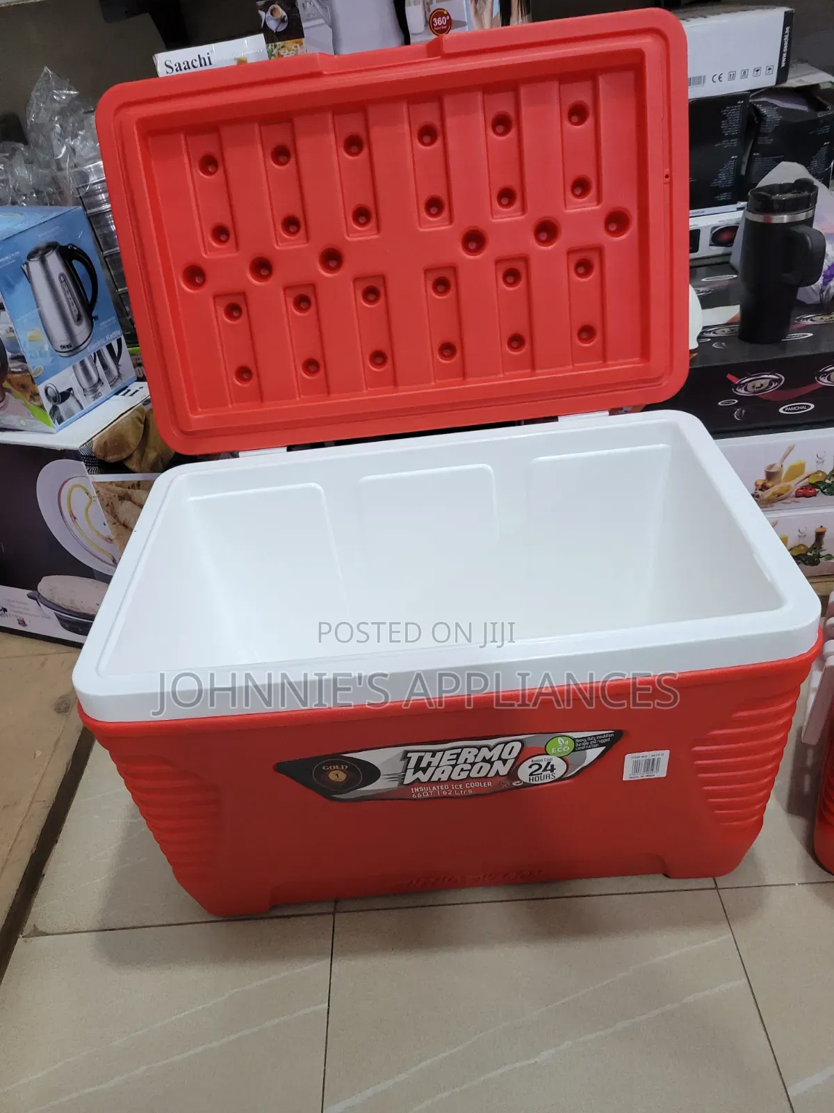 2pics  Thermo Wagon Insulated Ice Cooler Box ,62 $ 32L
