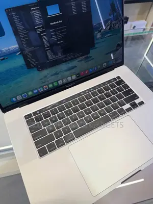Laptop Apple MacBook Pro 2019 16GB Intel Core i7 HDD+SSD 512GB