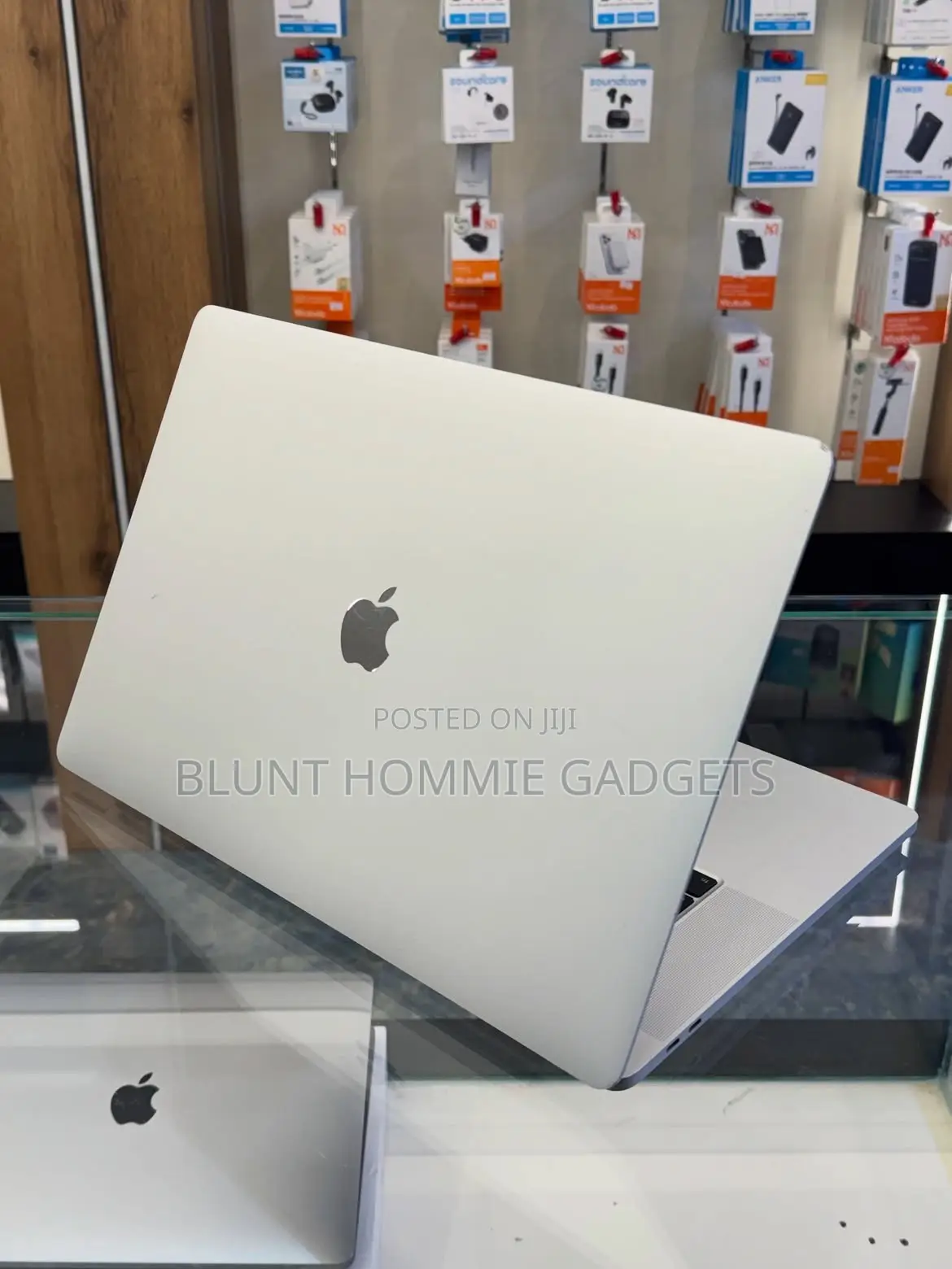 Laptop Apple MacBook Pro 2019 16GB Intel Core i7 HDD+SSD 512GB