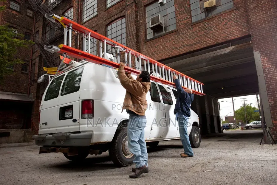 Fibre Glass Extension Ladder (40 Ft Long)