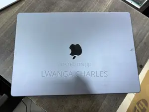 Laptop Apple MacBook Pro 2021 M1 32GB Apple M1 Pro SSHD (Hybrid) 512GB