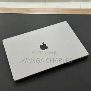 Laptop Apple MacBook Pro 2021 M1 32GB Apple M1 Pro SSHD (Hybrid) 512GB