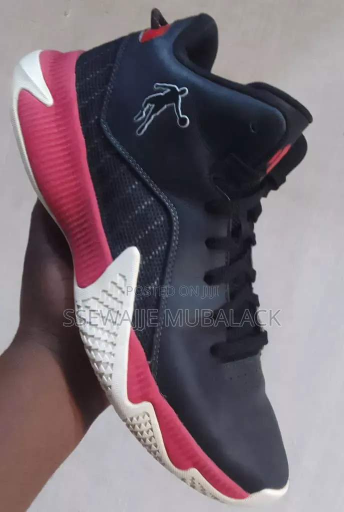 2nd Hand Basketball Shoes
