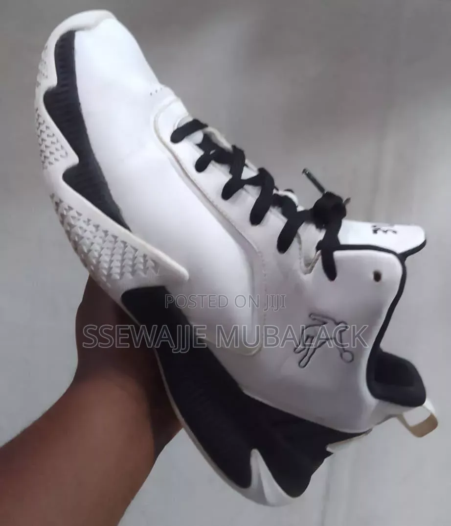 2nd Hand Basketball Shoes