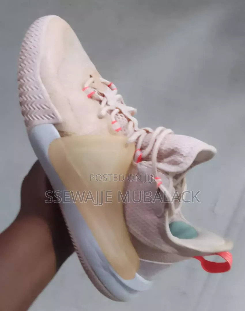 2nd Hand Basketball Shoes