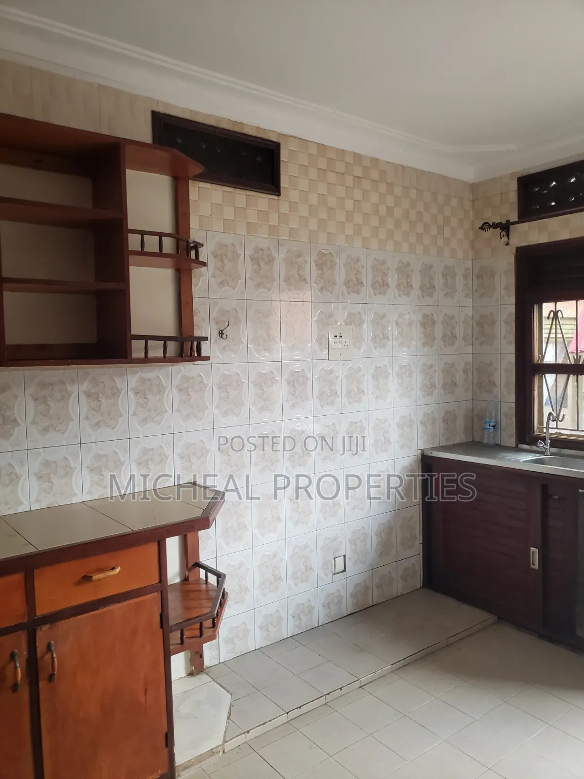 2bdrm House in Kanyanya Gayaza Rd , Kawempe for rent